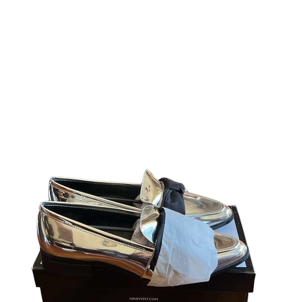 Nine West flat shoe
